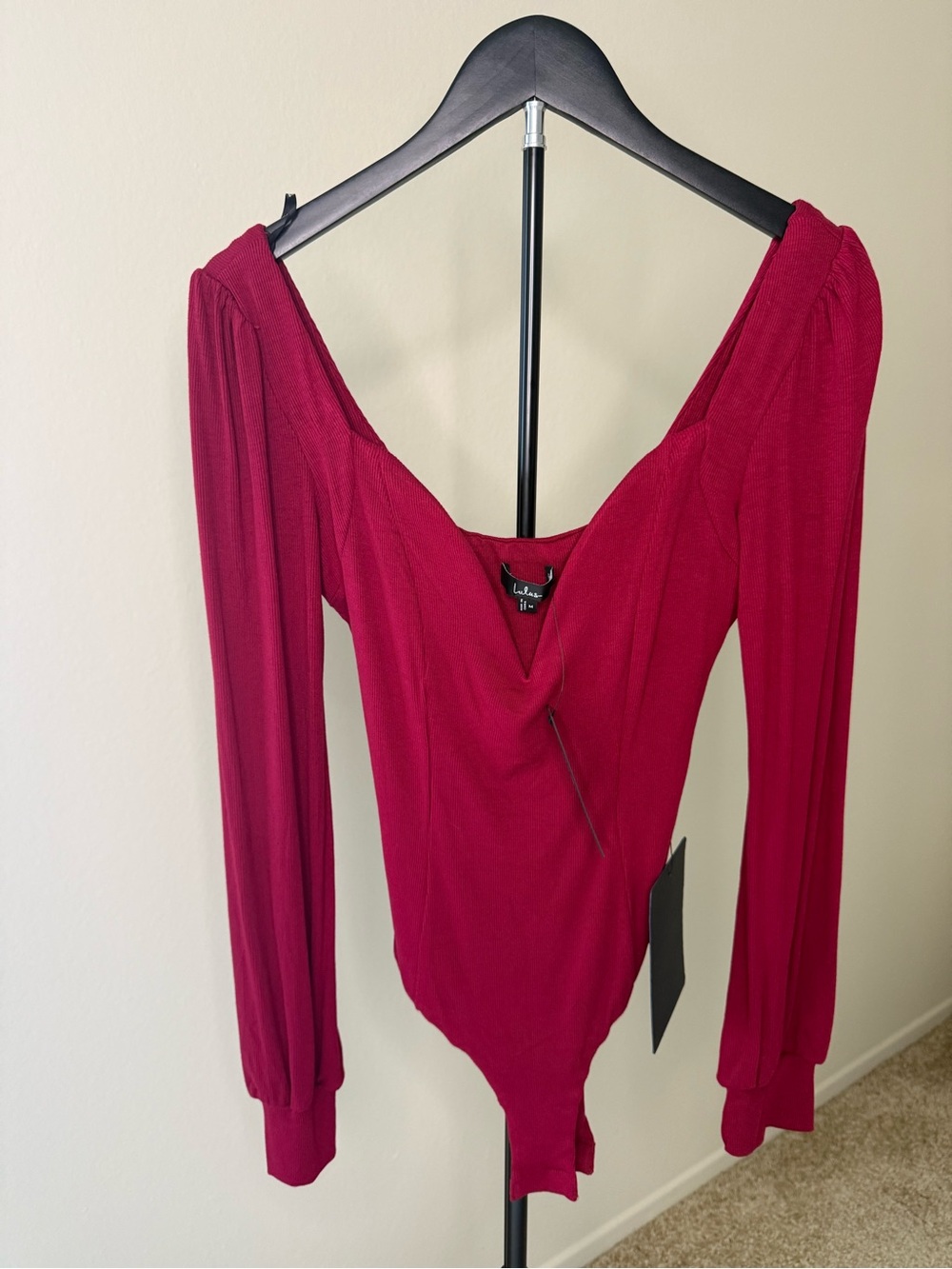 Lulus Red Long Sleeve Plunge Bodysuit Size M Tags Attached